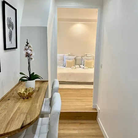 Apartman Charming Parisian